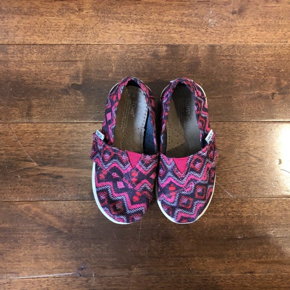 Toms Toddler Slip-ons - size 7 - Picture 4 of 4